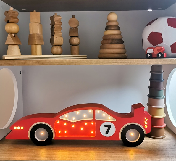 Barnelampe Racerbil h15 cm rød fra Lumimi