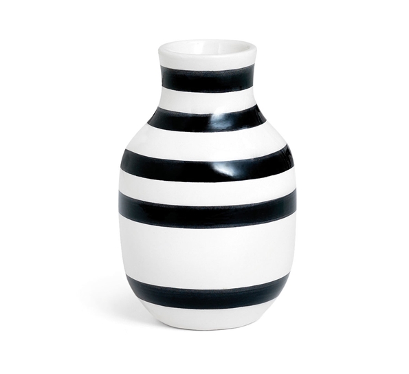 Omaggio vase liten sort 12,5 cm fra Kähler