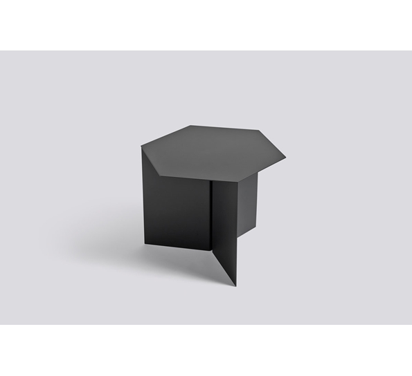 Slit table hexagon sort fra HAY