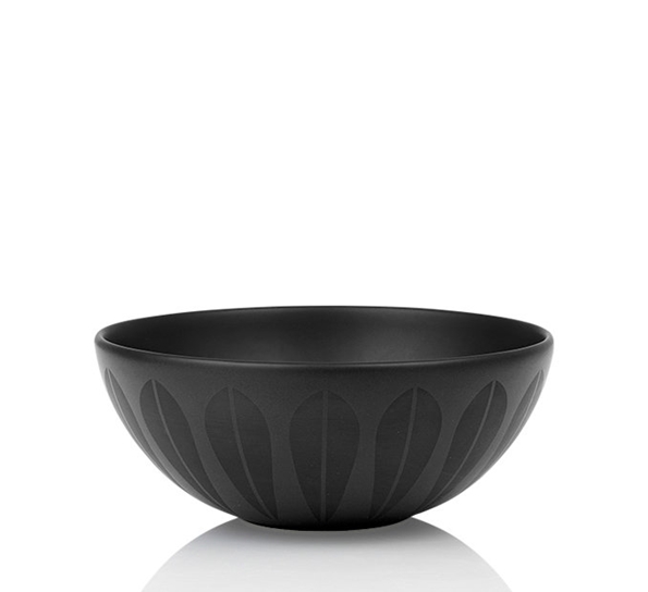 Lotus trends skål 21 cm sort m sort dekor fra Lucie Kaas