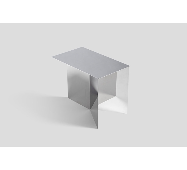 Slit table avlang mirror fra HAY