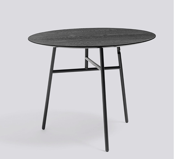 Tilt top bord sort fra HAY