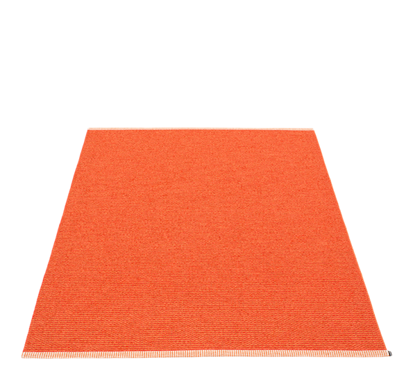 Mono matte pale oransje 230x320 cm fra Pappelina