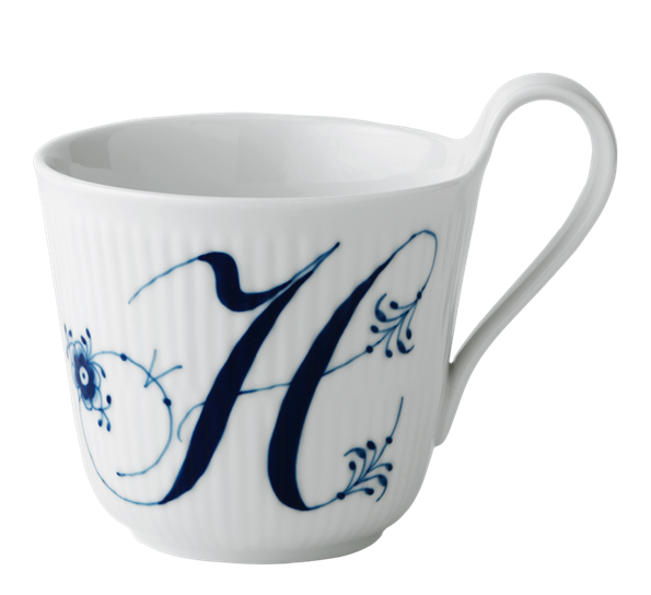 Blå Riflet Alfabetkrus H 33 cl fra Royal Copenhagen