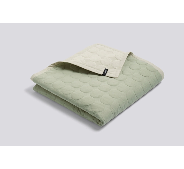 Mega Dot sengeteppe 195x245 cm sand fra HAY