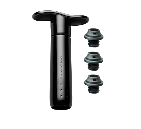 WA-137 vinpumpe med 3 propper fra Le Creuset