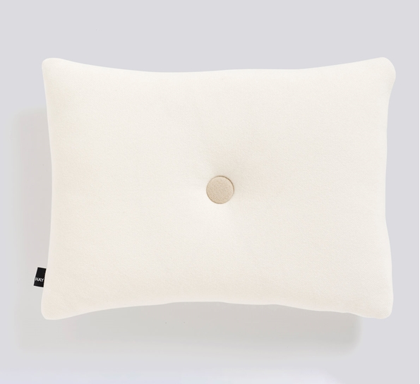 Dot Tonus pute krem fra HAY