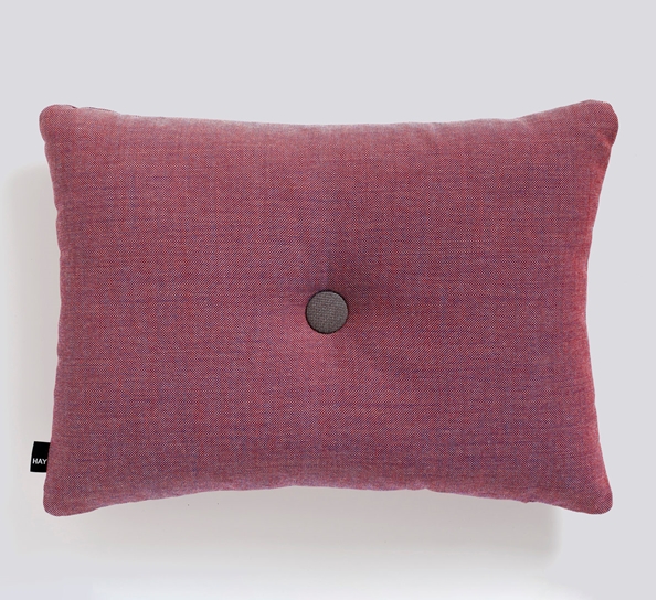 Dot Surface pute rød blå fra HAY