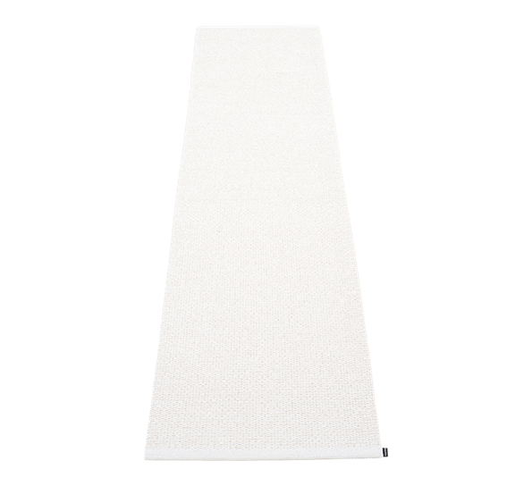 Svea matte hvit metallic 60x250 cm fra Pappelina