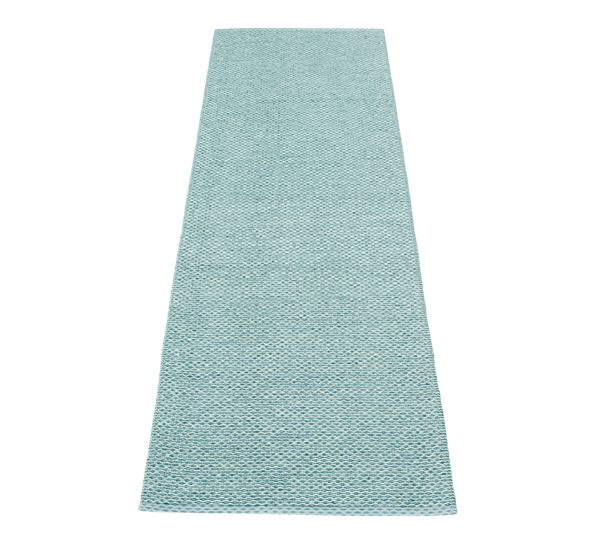 Svea matte azurblå metallic 70x240 cm fra Pappelina