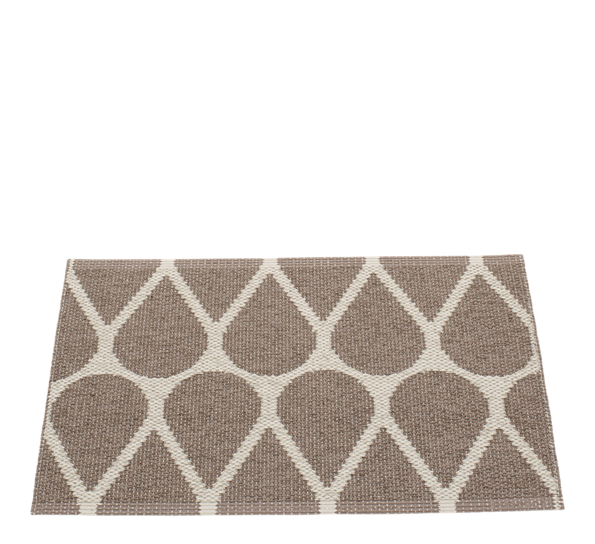 Otis matte mørk mud 70x50 cm fra Pappelina