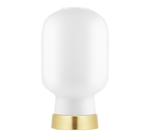 Amp bordlampe hvit messing fra Normann Copenhagen