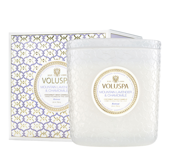 Duftlys 25t Mountain Lavender & Chamomile fra Voluspa