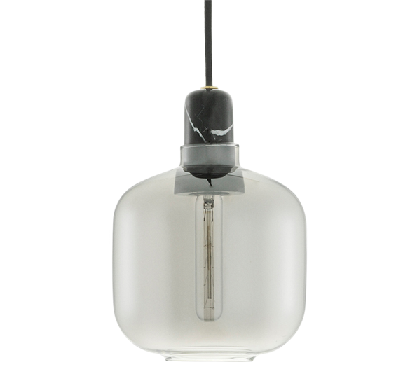 Amp lampe liten smoke sort fra Normann Copenhagen