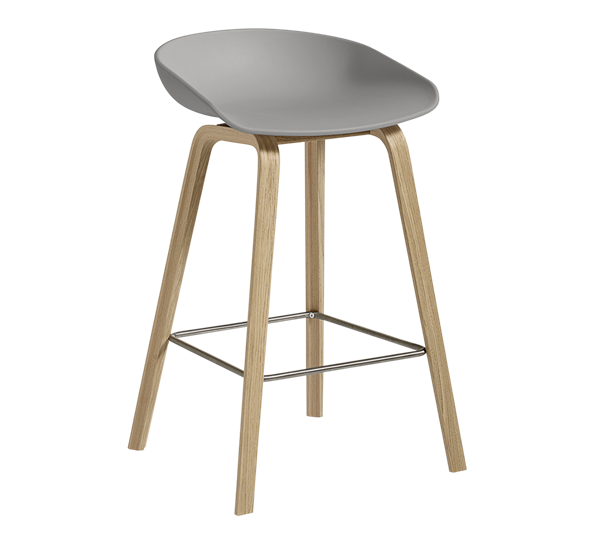 AAS32 barstol lav lakkert eik betonggrå H64 fra HAY