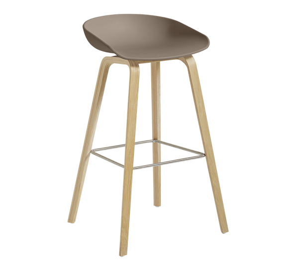 AAS32 barstol høy lakkert eik khaki H74 fra HAY