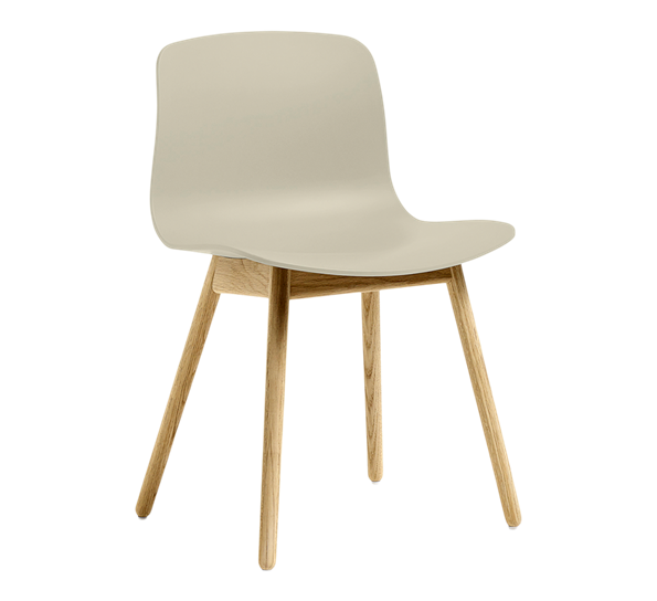 AAC12 stol lakkert eik pastellgrønn fra HAY
