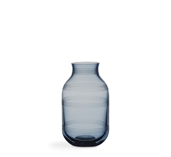 Omaggio vase glass stålblå 14 cm fra Kähler