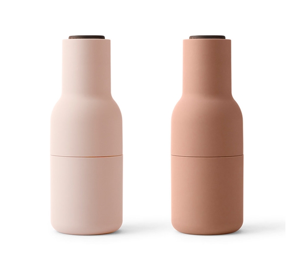 Bottle kverner 2 stk nudes med valnøttlokk fra Audo Copenhagen