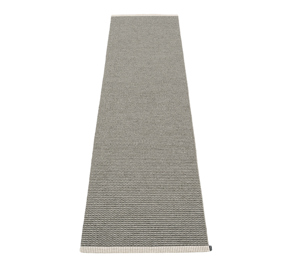 Mono matte charcoal 70x300 cm fra Pappelina