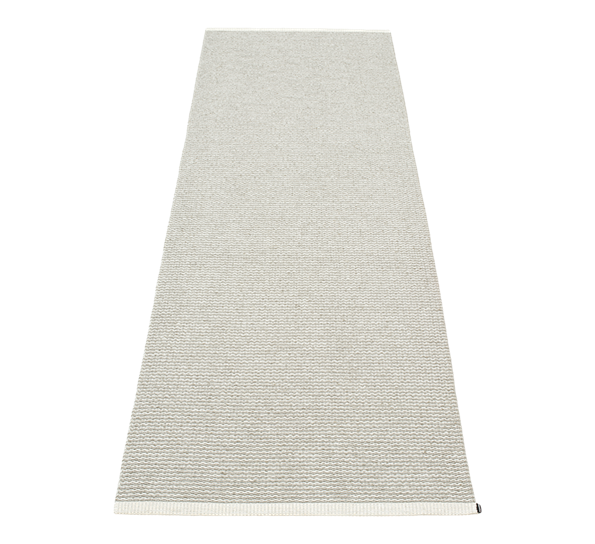 Mono matte fossil grey 85x260 cm fra Pappelina