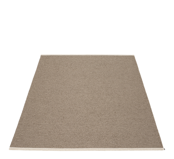 Mono matte dark mud 230x320 cm fra Pappelina