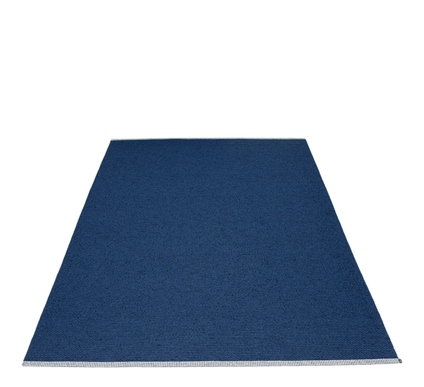 Mono matte mørk blå 180x300 cm fra Pappelina