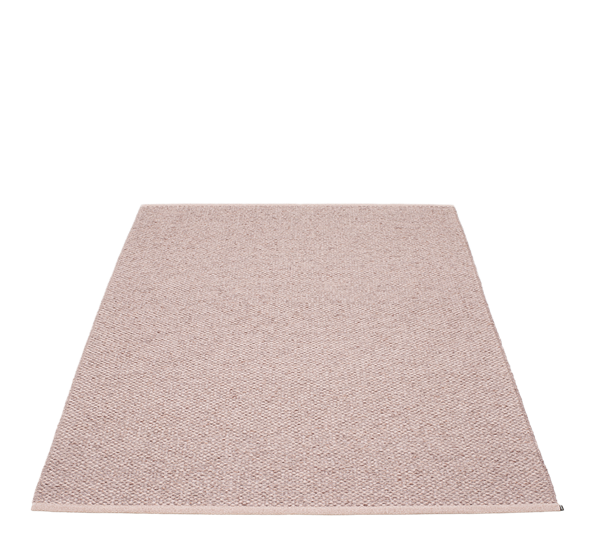 Svea matte lilla metallic 230x320 cm fra Pappelina