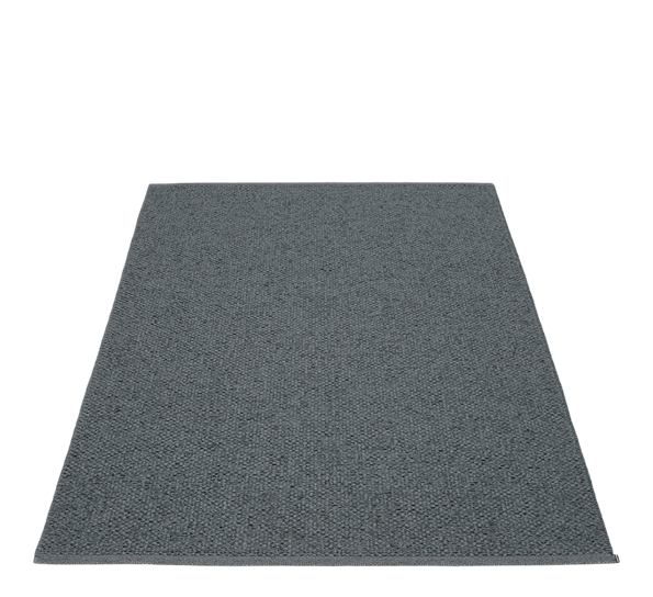 Svea matte granit 140x220 cm fra Pappelina