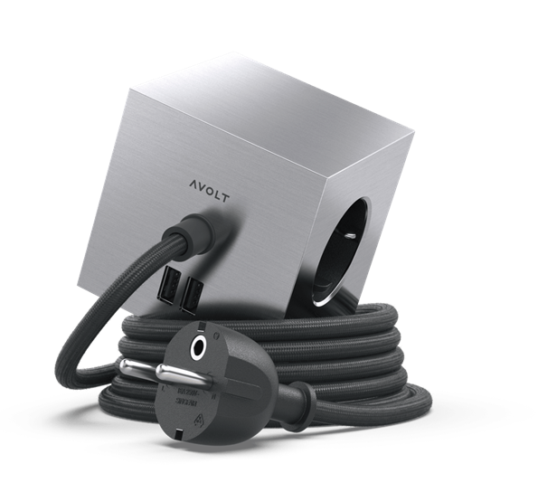 Square 1 aluminium skjøteledning 1,8 meter med USB og magnet fra Avolt