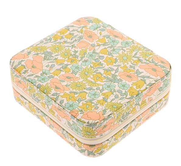 <p>Smykkeskrin Liberty Poppy &amp; Daisy pastell Bon Dep</p>
