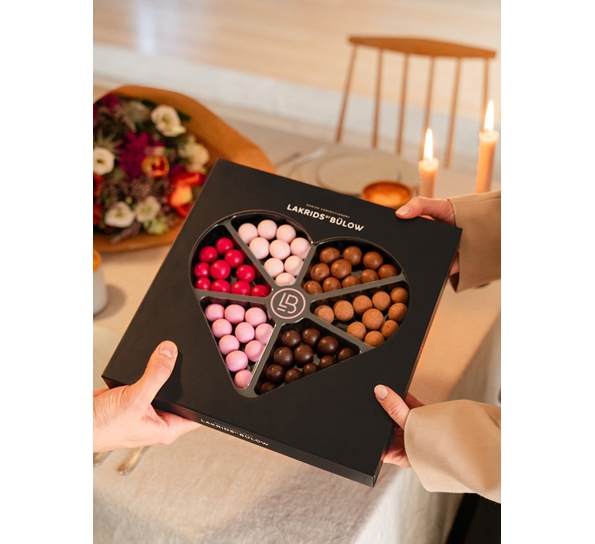 Love lakris selection box fra Lakrids By Johan Bülow