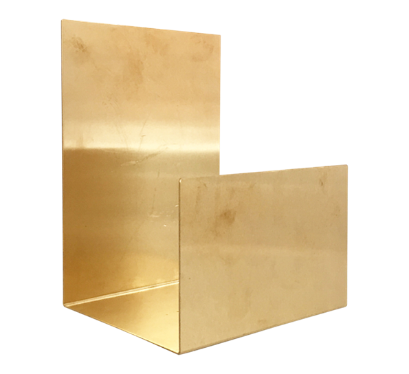 Stativ for skjærebrett messing fra Raumgestalt