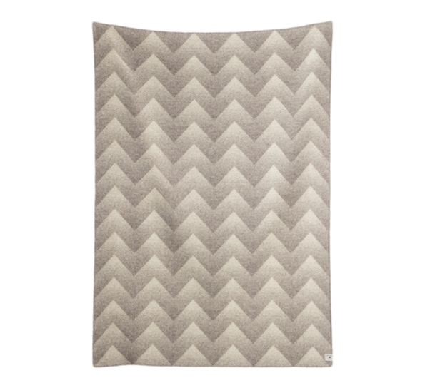 Lynild pledd grå hvit 135x200 cm fra Røros Tweed