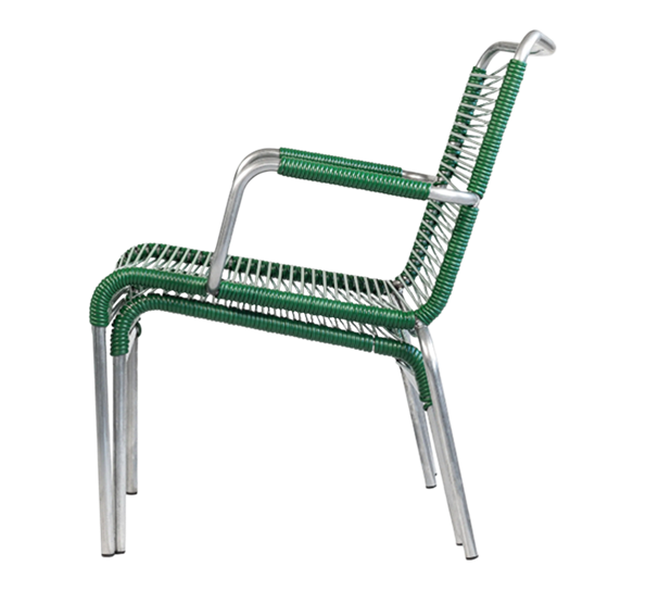 <p>Mya loungestol med armlen 824 flaskegrønn Fiam</p>