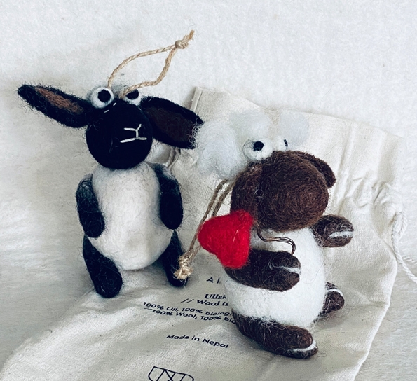 De 2 ullpåskelam fra Und