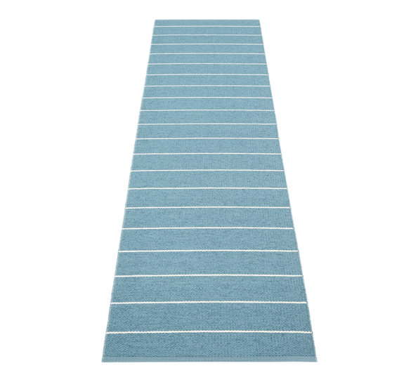 Carl matte blue fog 70x270 cm fra Pappelina