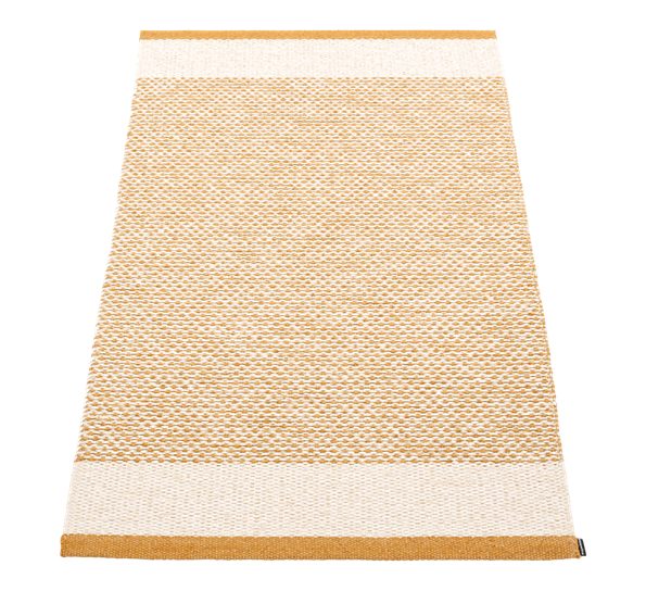 Edit matte oker vanilje beige metallic 70x120 cm fra Pappelina