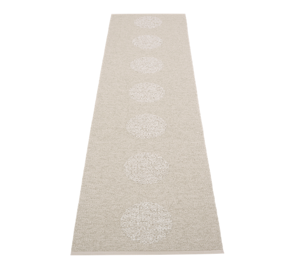 VERA 2.0 matte lin stone metallic 70x360 cm fra Pappelina