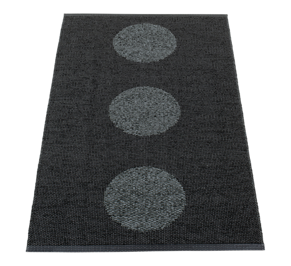 VERA 2.0 matte sort sortmetallic 70x120 cm fra Pappelina