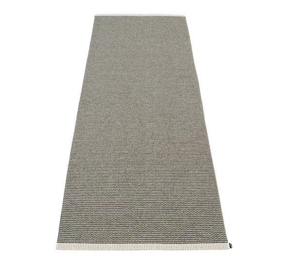 Mono matte charcoal 70x200 cm fra Pappelina