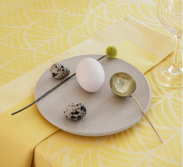 Easter duk Lemon Curd 165x165 cm gul fra Georg Jensen Damask