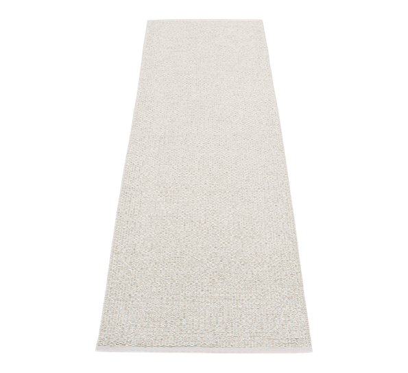 Svea matte stone metallic 70x240 cm fra Pappelina