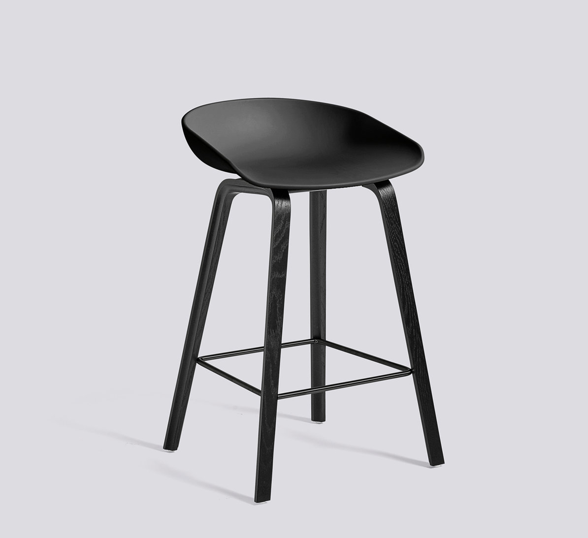 AAS32 barstol 65 cm sort eik sort 12 stk Barkrakk barstol fra HAY, About a stool, sete i