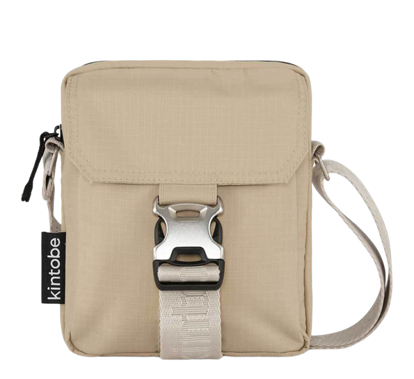 <p>Nico crossbody bag&nbsp;17x20x4 cm dusty dune fra Kintobe</p>
