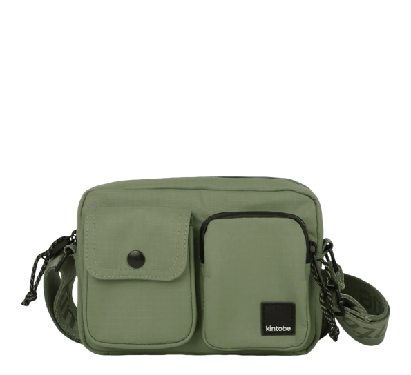 <p>Miles crossbody bag 18x12x4,5 cm olive leaf fra Kintobe</p>