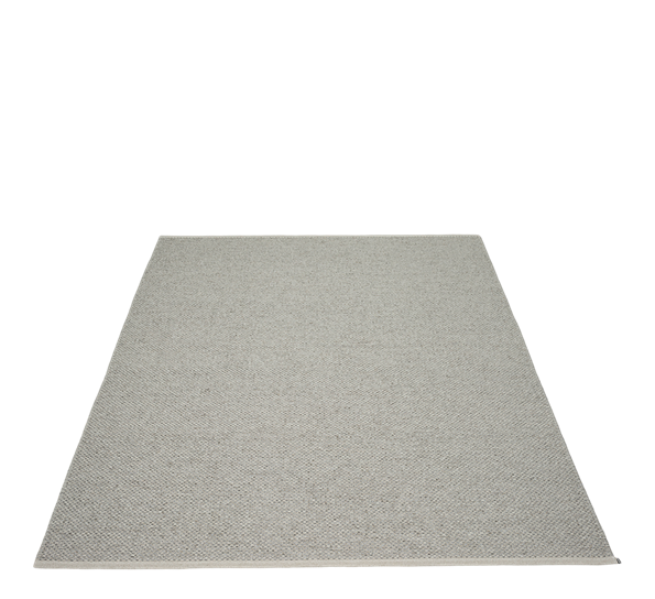 Svea matte warm grey granit metallic 230x320 cm Pappelina