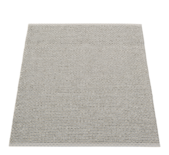 Svea matte warm grey granit metallic 70x90 cm Pappelina