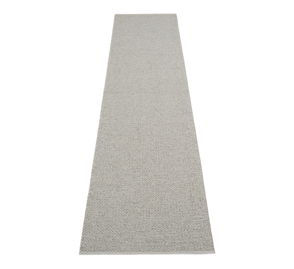 Svea matte warm grey granit metallic 70x400 cm Pappelina
