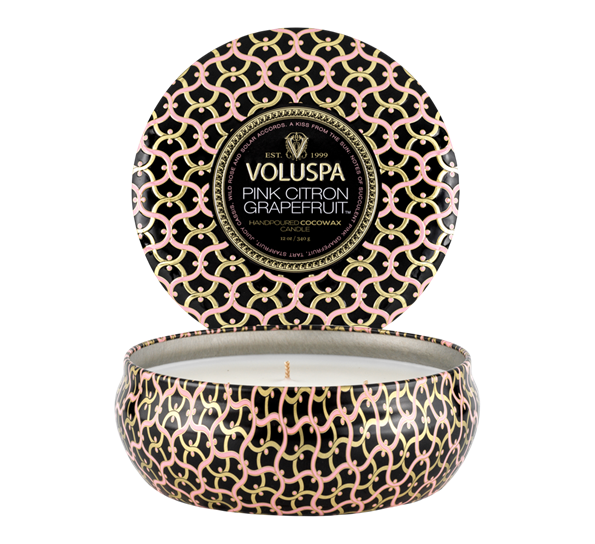 Duftlys 40t 3 veker Pink Citron Grapefruit fra Voluspa